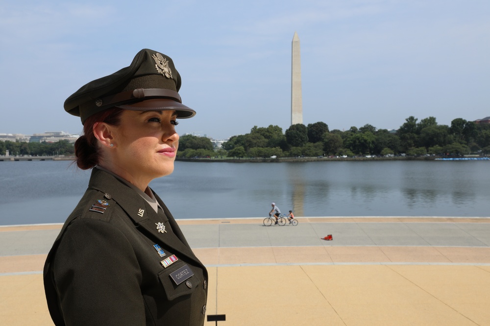 Officer promoted on the steps of Jefferson Memorial