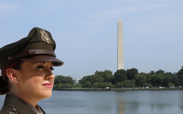 Officer promoted on the steps of Jefferson Memorial