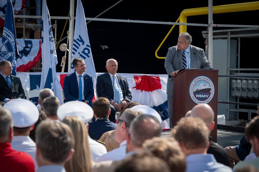 SECNAV Del Toro Visits Philly Shipyard