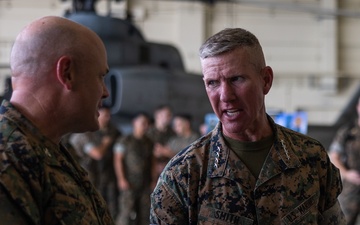 The 39th Commandant of the Marine Corps, Gen. Smith, visits Marines of 1st MAW