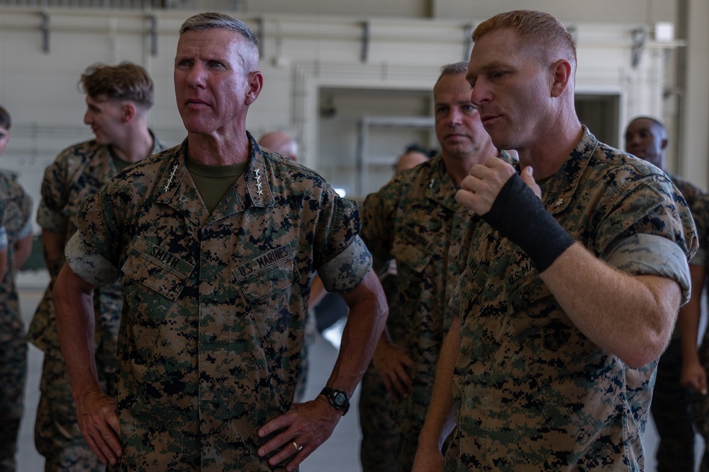 The 39th Commandant of the Marine Corps, Gen. Smith, visits Marines of 1st MAW