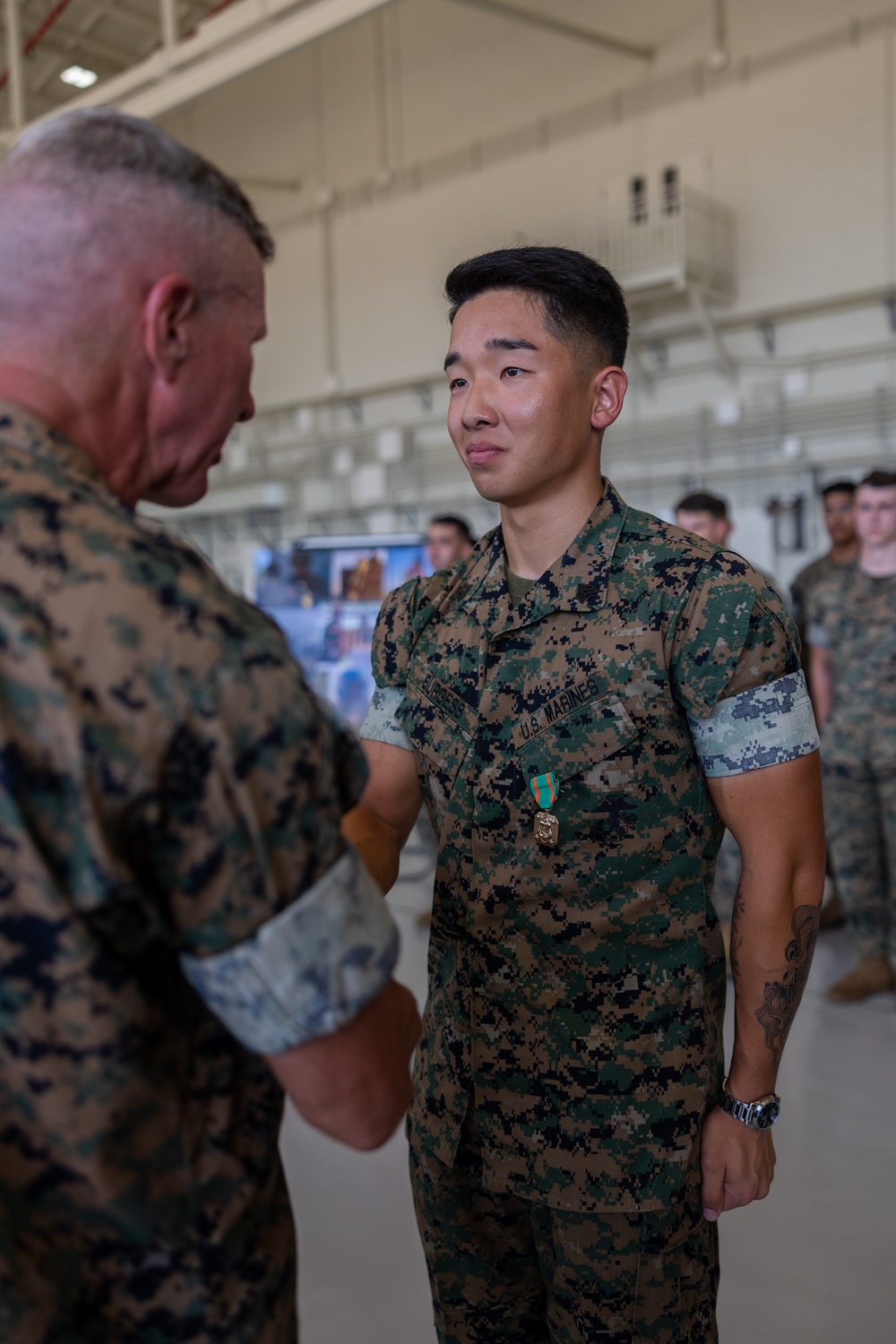 The 39th Commandant of the Marine Corps, Gen. Smith, visits Marines of 1st MAW