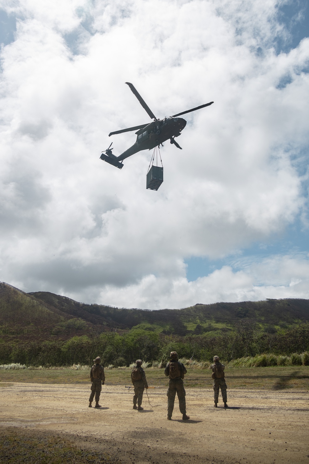 CLC 33 Conduct MOUT and External Lift Operations