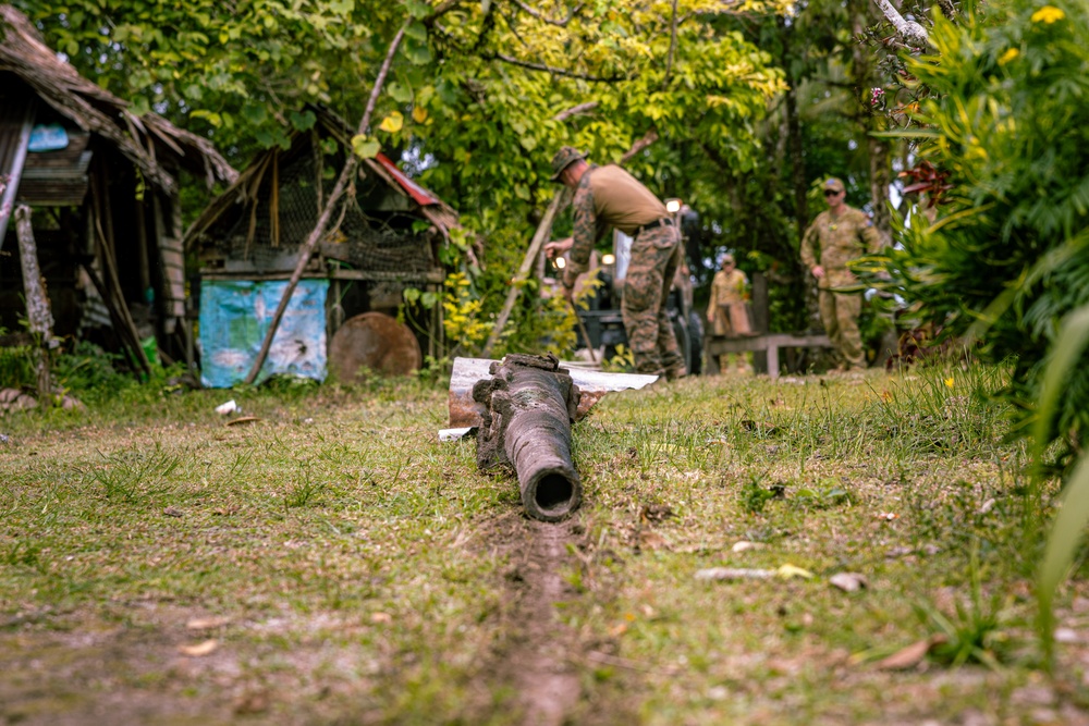 MRF-D 24.3: CLB-5 (Rein.) Marines, ADF service members remove explosive remnants of war during Operation Render Safe 2024-2