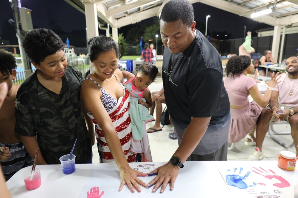 ‘Unity Night’ workshop from ACS, chaplain’s office helps Camp Zama families build strong bonds