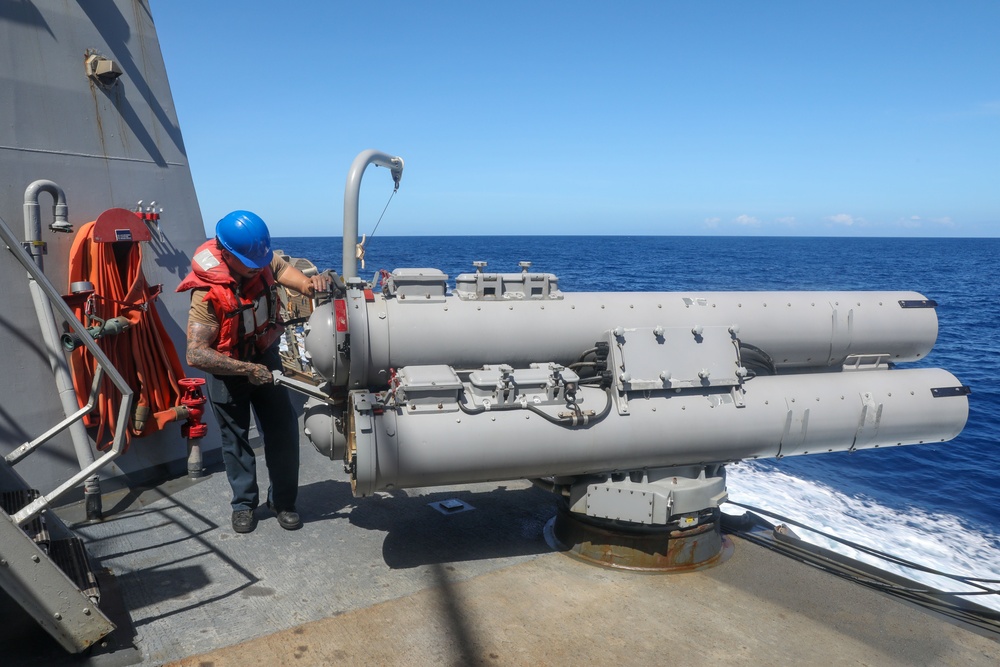 DVIDS - Images - Sailors aboard the USS Howard conduct a torpedo ...