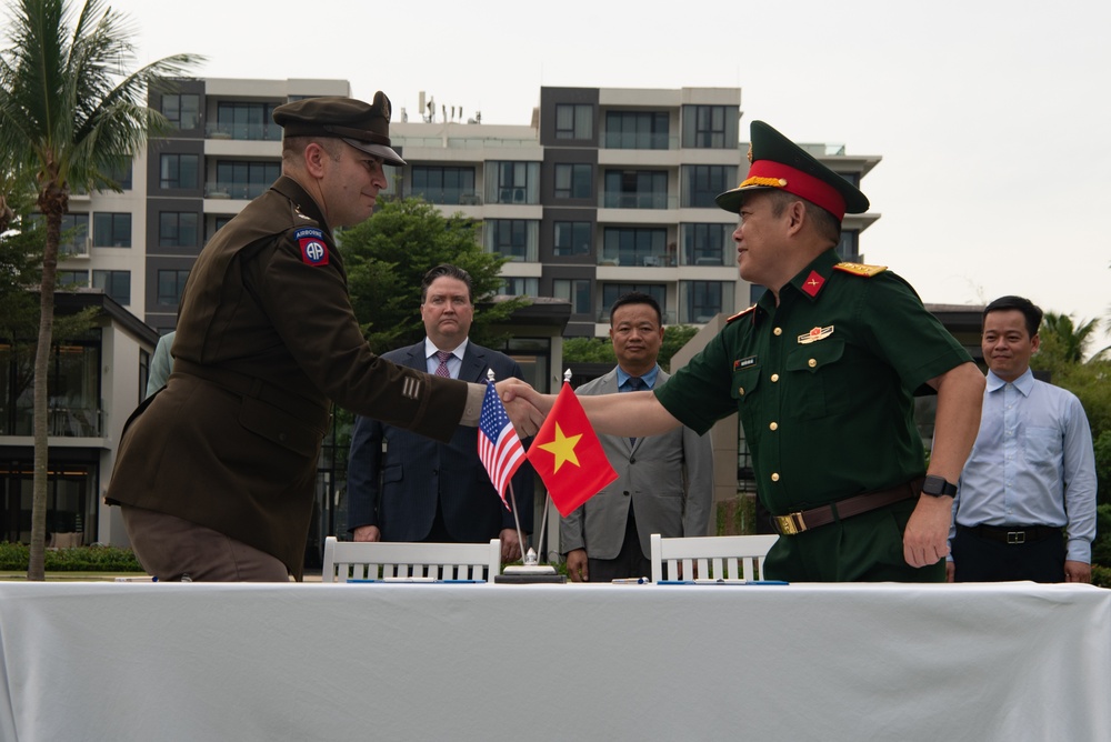 Repatriation Ceremony for 24-4VN