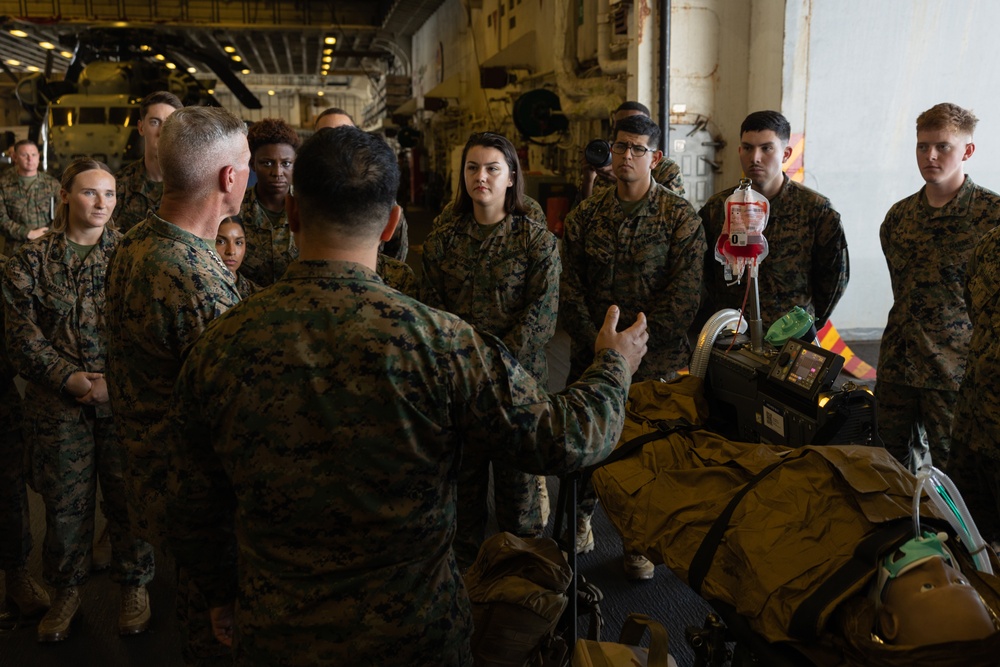 Commandant of the Marine Corps visits USINDOPACOM