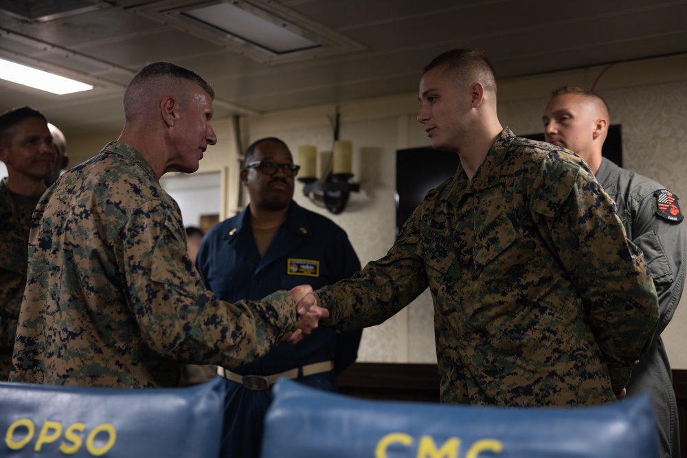 Commandant of the Marine Corps visits USINDOPACOM