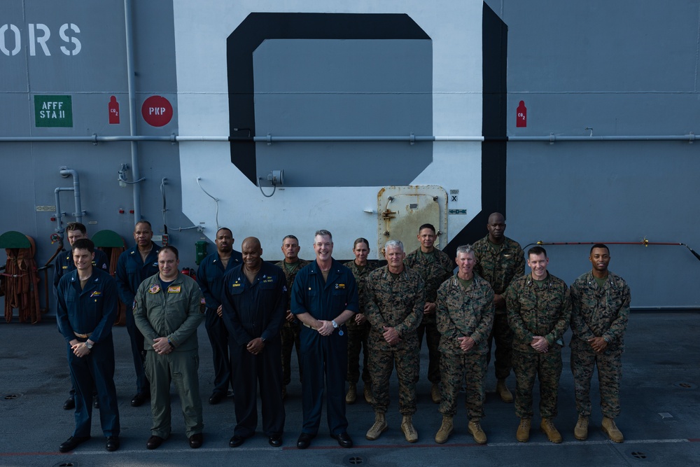 Commandant of the Marine Corps visits USINDOPACOM