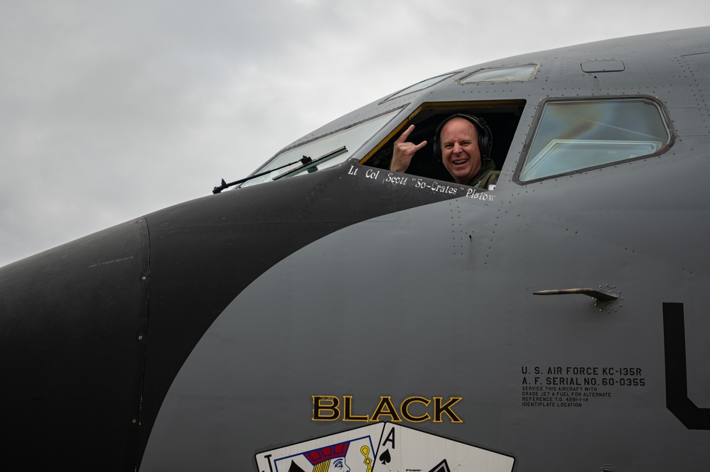 351st ARS refuels MC-130J during reduced altitude mission