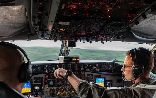 351st ARS refuels MC-130J during reduced altitude mission