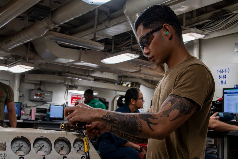 Abraham Lincoln conducts routine operations