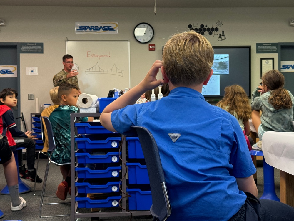 COL Klein delivers an engaging lecture at the STARBASE Academy