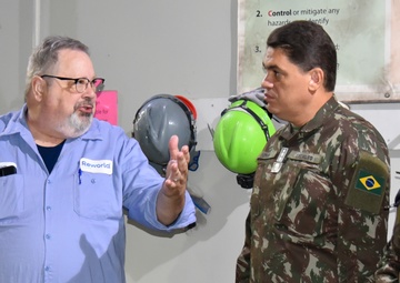 Brazilian Army learns about steam