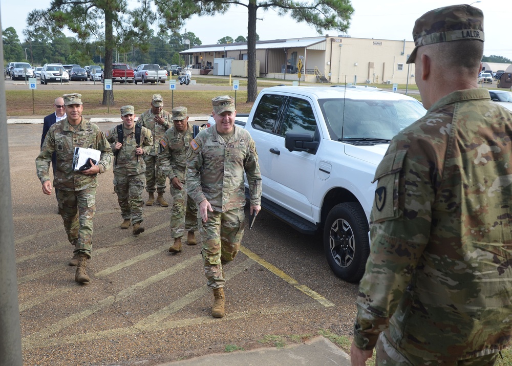 Army leaders visit Red River, reinforce impact of expeditionary OIB