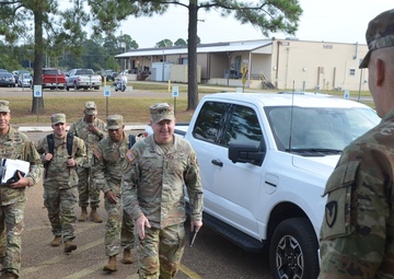 Army leaders visit Red River, reinforce impact of expeditionary OIB