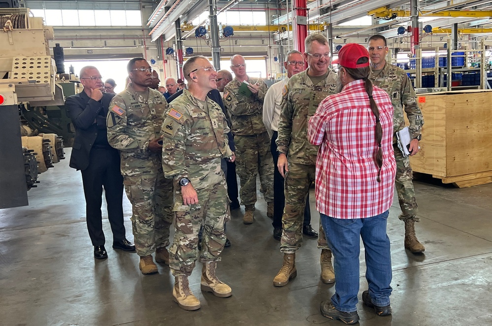 Army leaders visit Red River, reinforce impact of expeditionary OIB