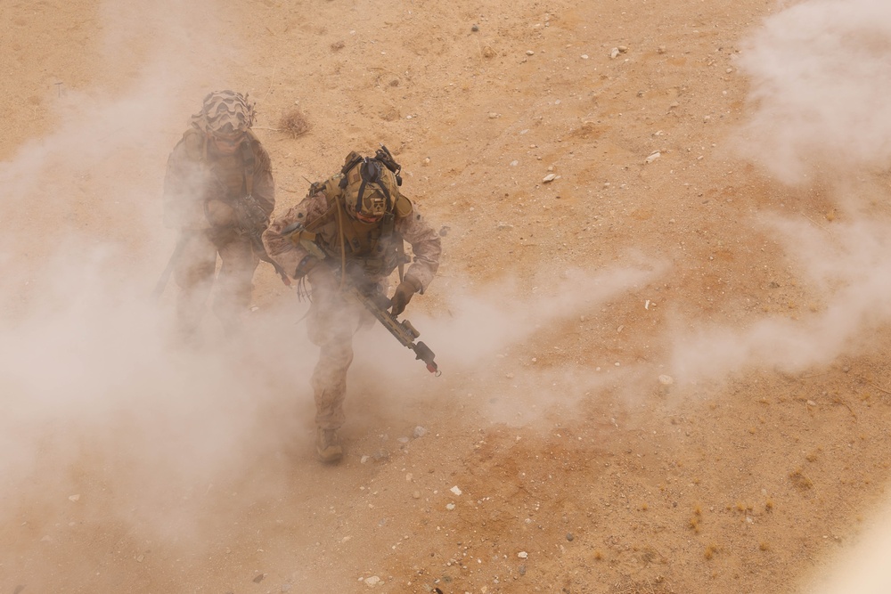 Marines with 3/5 conduct urban lane training