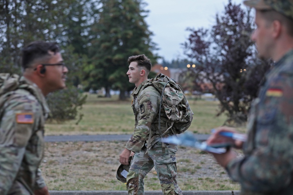 Final Event for 13th CSSB Soldiers Earning German Badge