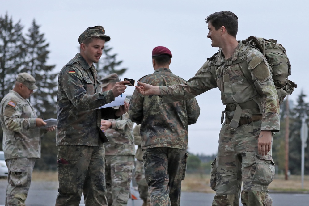 Final Event for 13th CSSB Soldiers Earning German Badge