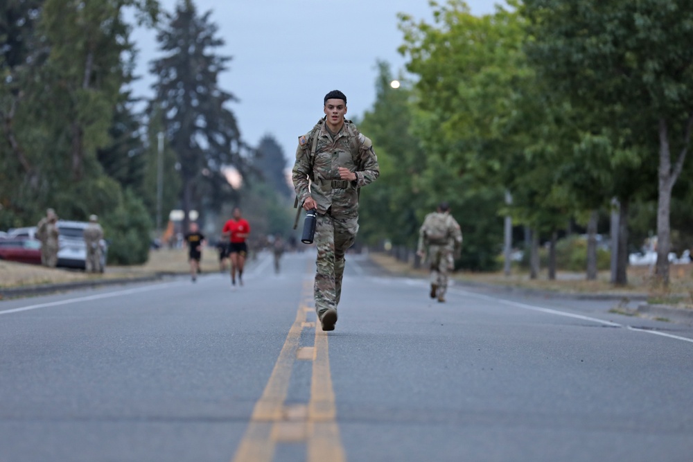 Final Event for 13th CSSB Soldiers Earning German Badge