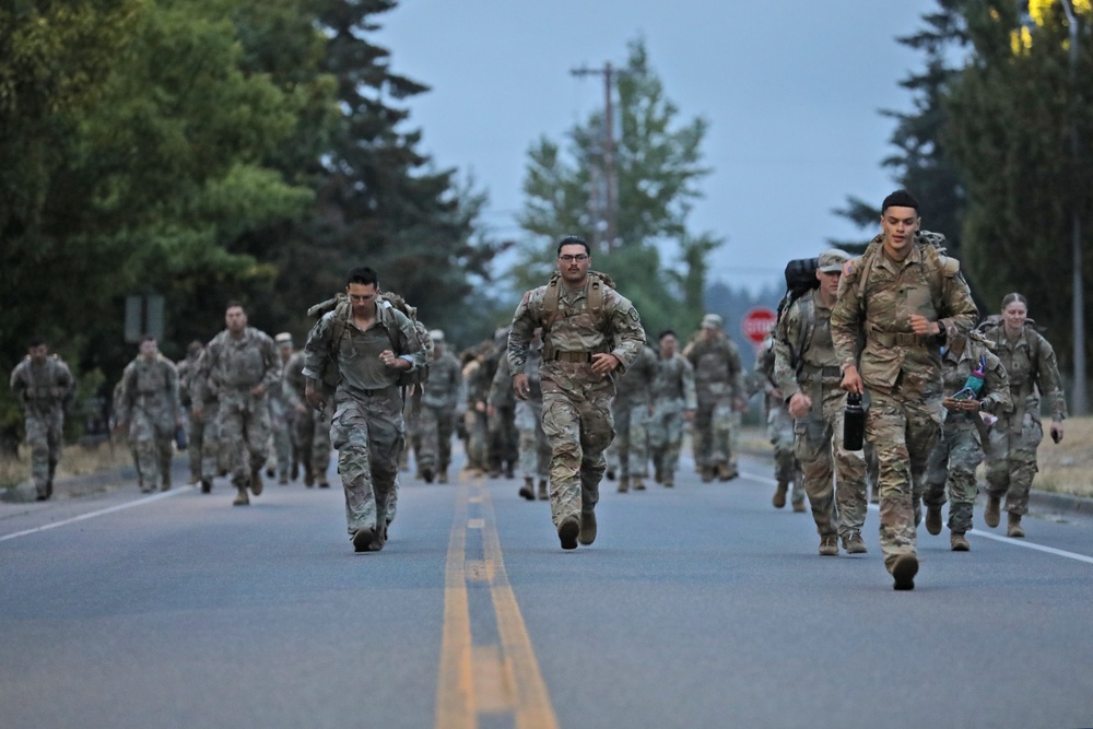 Final Event for 13th CSSB Soldiers Earning German Badge