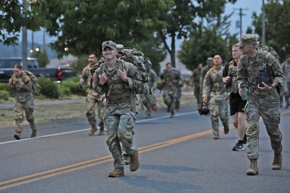 Final Event for 13th CSSB Soldiers Earning German Badge