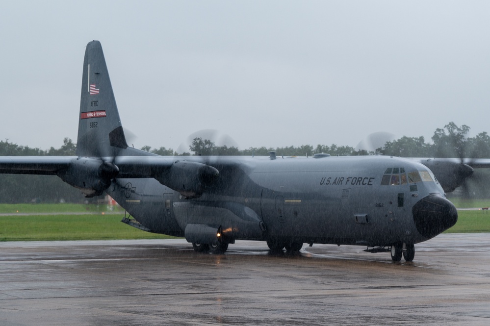 403rd Wing C-130Js evacuate ahead of Francine