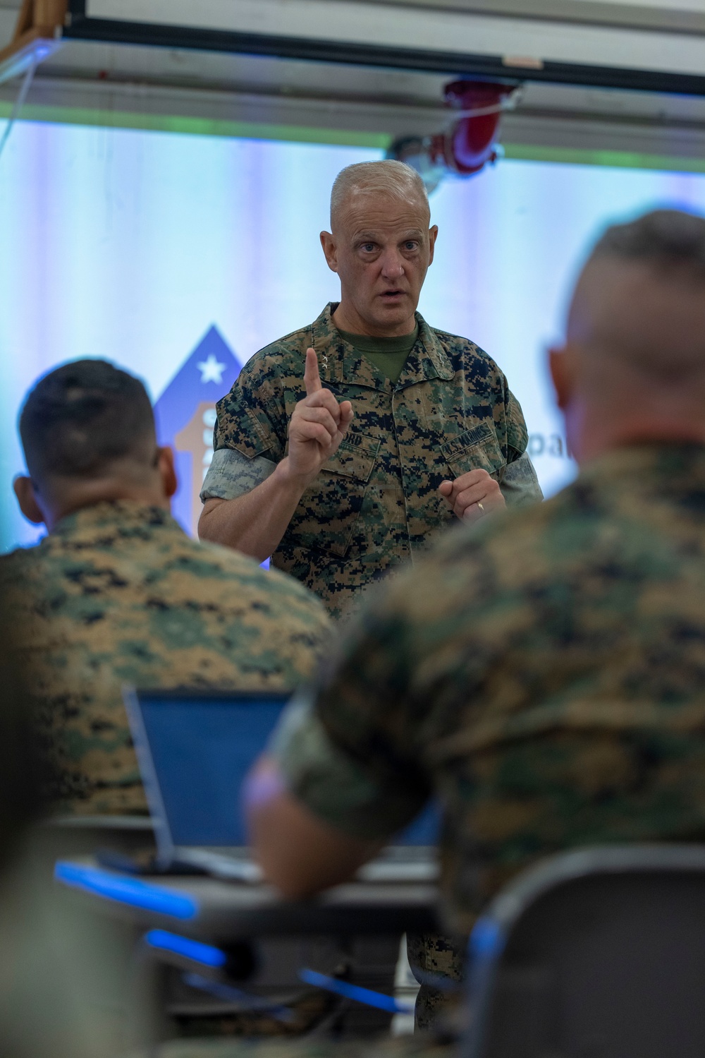 1st Marine Division hosts comprehensive company commanders course