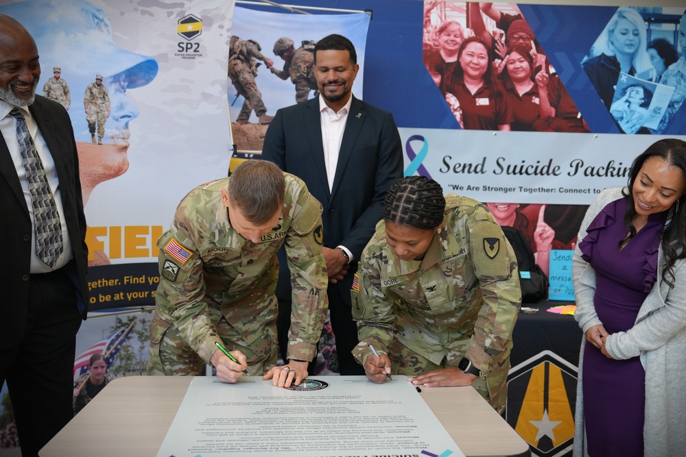 Fort Meade Garrison Command Team Signs Proclamation on World Suicide Prevention Day