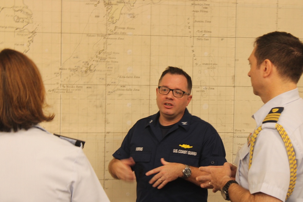 U.S. Coast Guard Commandant for Intelligence Visits DESRON 15