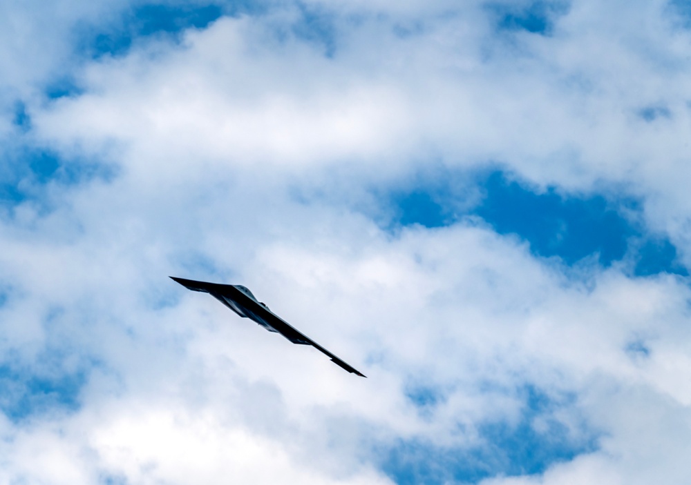 Beauty meets lethality as B-2 Spirits soar above Indo-Pacific