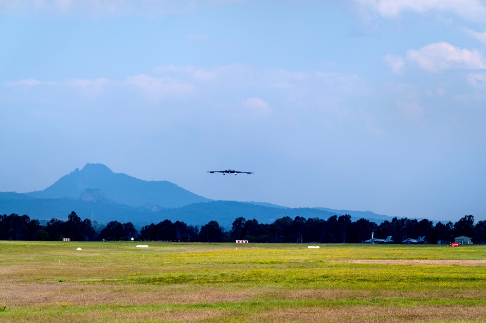 Beauty meets lethality as B-2 Spirits soar above Indo-Pacific