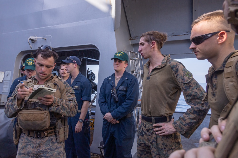 USS Green Bay rehearses Defense of the Amphibious Task Force