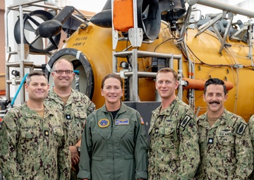 Chief of Navy Reserve Vice Adm. Nancy Lacore visits Undersea Rescue Command