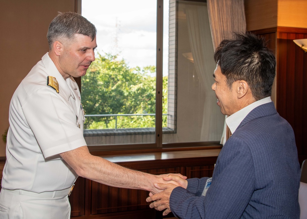 CNRJ Visits JMSDF and City Leaders