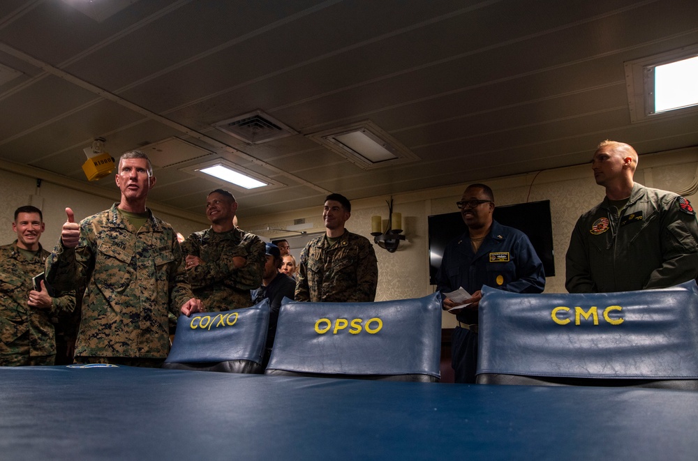 Commandant of the Marine Corps / Sergeant Major of the Marine Corps Visit USS America (LHA 6)