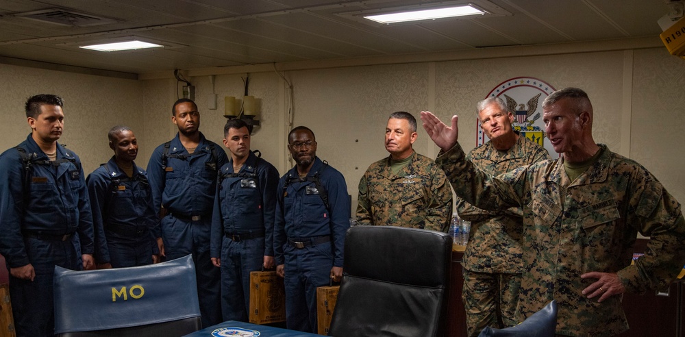 Commandant of the Marine Corps / Sergeant Major of the Marine Corps Visit USS America (LHA 6)