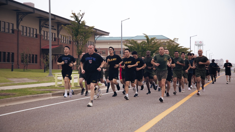 MARFORK Marines conduct joint and bilateral physical training with USFK, UNC and Republic of Korea Marine Corps senior enlisted leadership