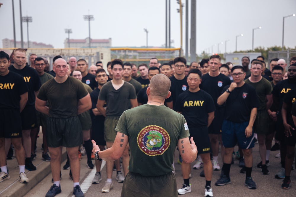 MARFORK Marines conduct joint and bilateral physical training with USFK, UNC and Republic of Korea Marine Corps senior enlisted leadership