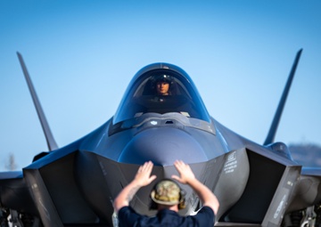 34 FGS ensures 24-hour maintenance support for INDOPACOM exercise