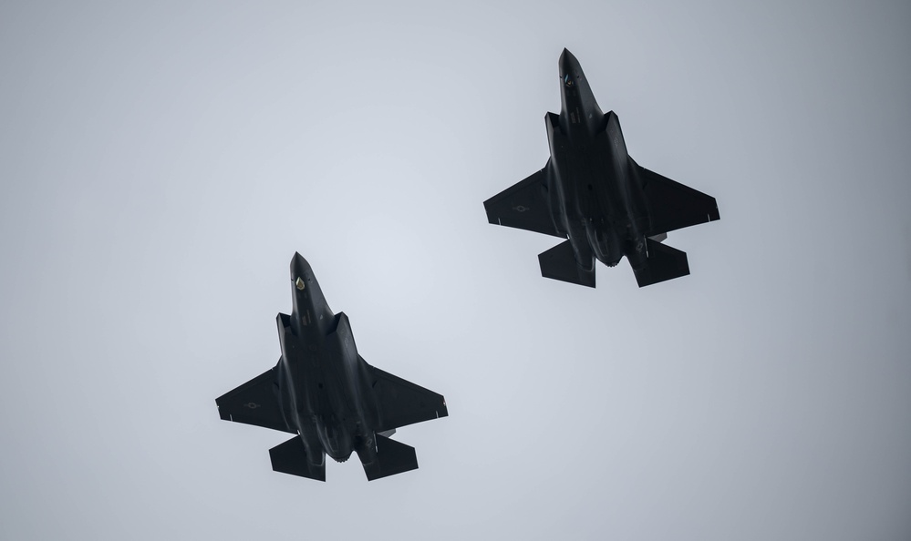 U.S. Airmen launch F-35s from RAF Marham during Agile Shield