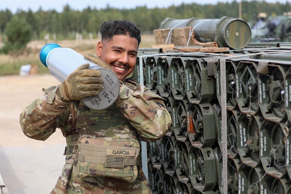 NATO allies flex their maneuverability capabilities during exercise Paladin Shield