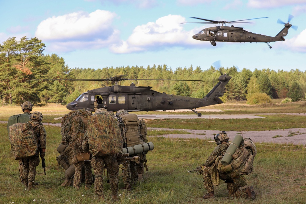 NATO allies flex their maneuverability capabilities during exercise Paladin Shield