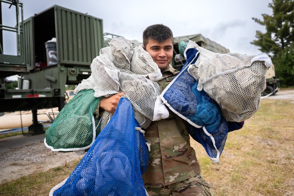 Field Laundry and Shower Specialists : Exercise Northern Strike 24-2