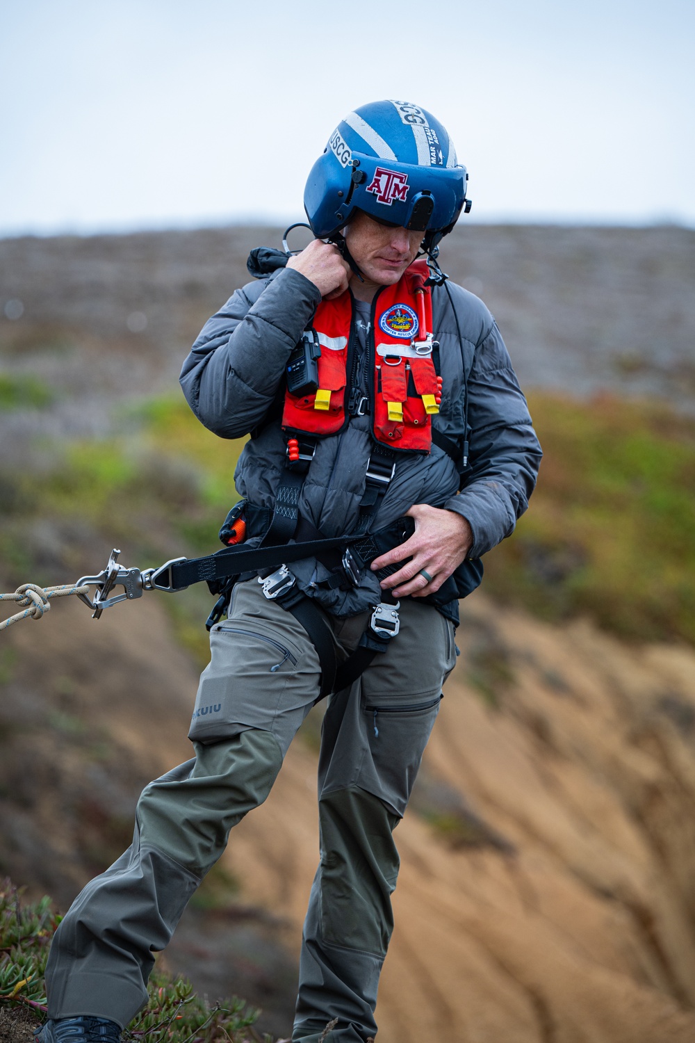 Coast Guard Air Station San Francisco conducts cliff rescue training in Pacifica