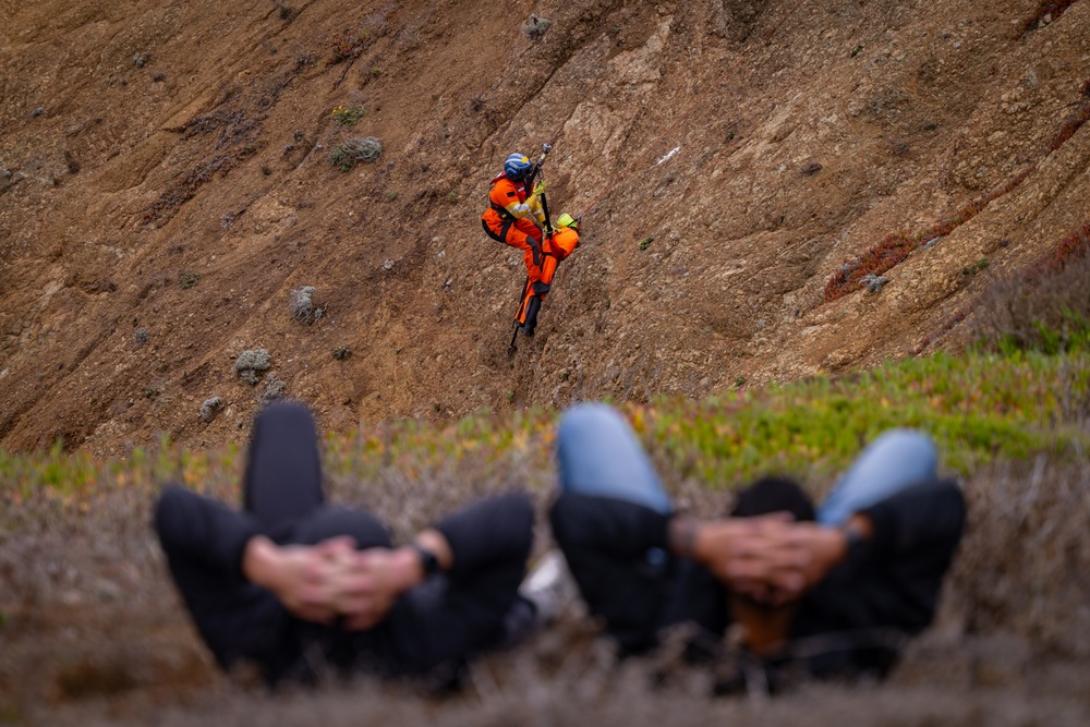 Coast Guard Air Station San Francisco conducts cliff rescue training in Pacifica