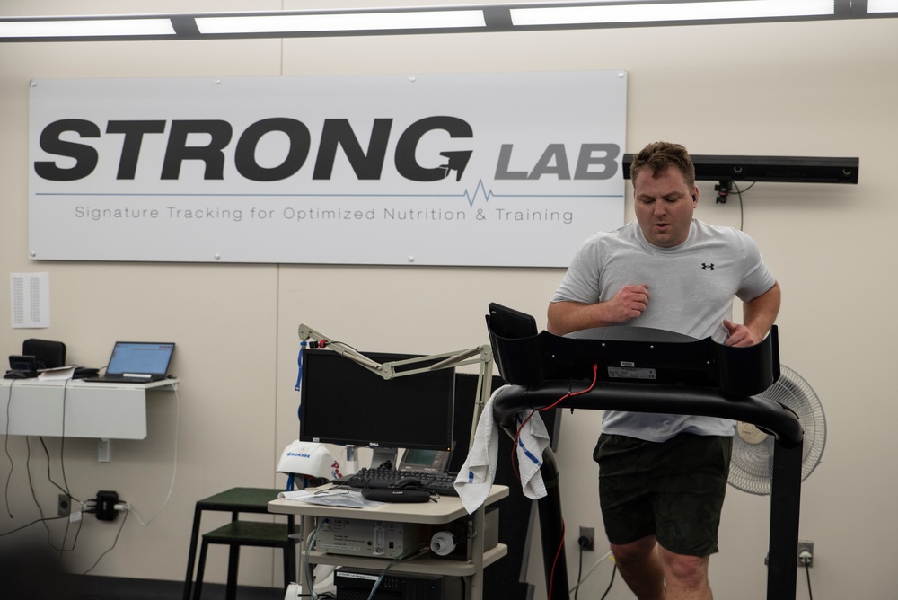 AFRL 711 HPW researchers advance exercise science research for military teams
