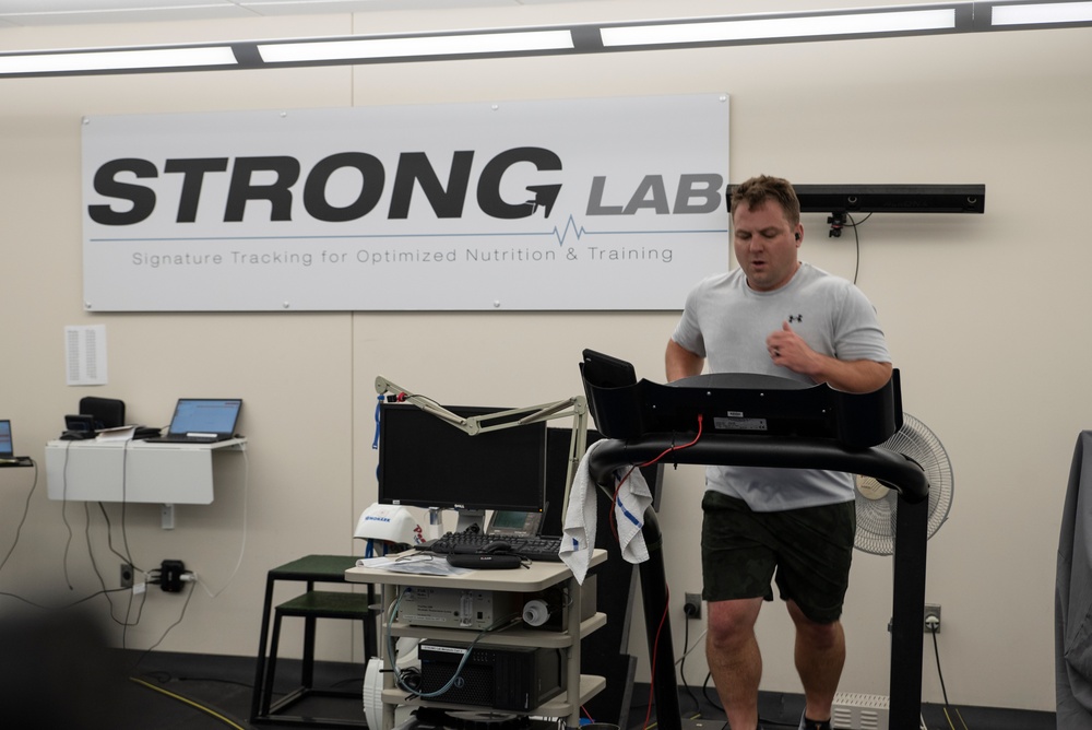 AFRL 711 HPW researchers advance exercise science research for military teams
